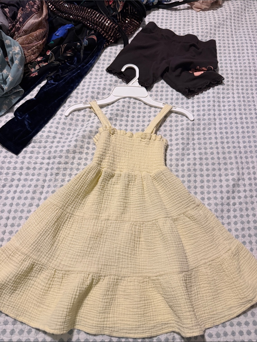 Girls' Yellow dress Size M